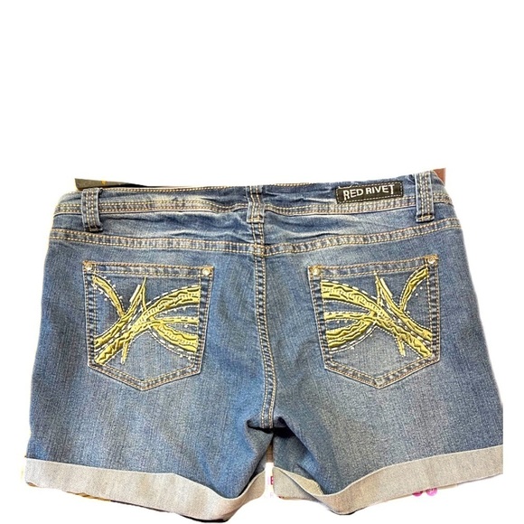 Red Rivet jean shorts Size 11 - Picture 1 of 5